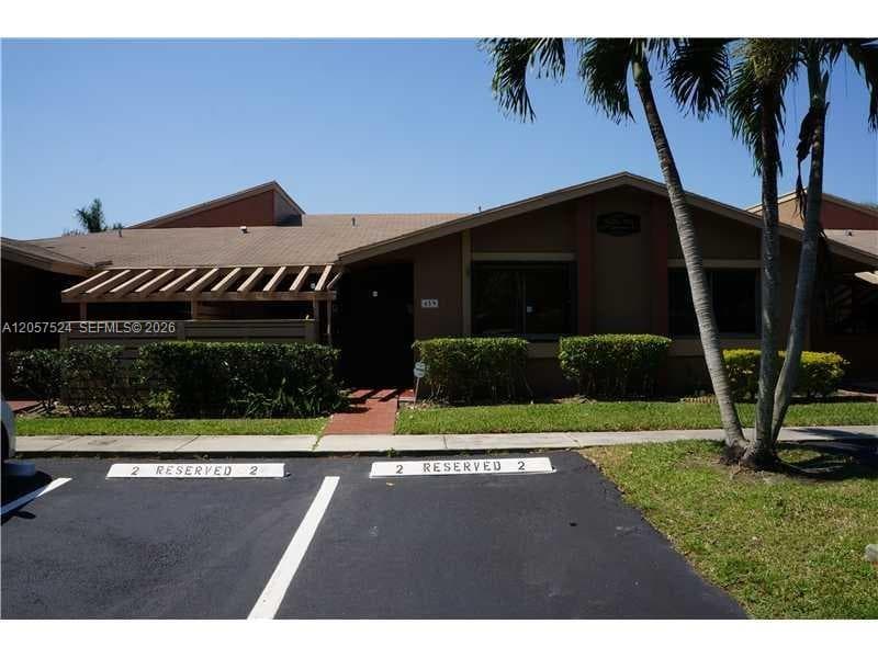 459 Lakeview Dr # 2, Weston, FL 33326