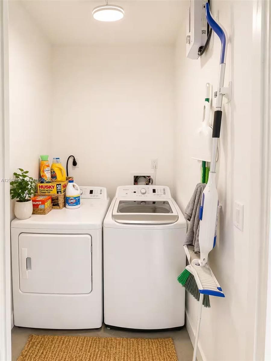 5712 Mayo St # 2, Hollywood, FL 33023 — zdjęcie 4