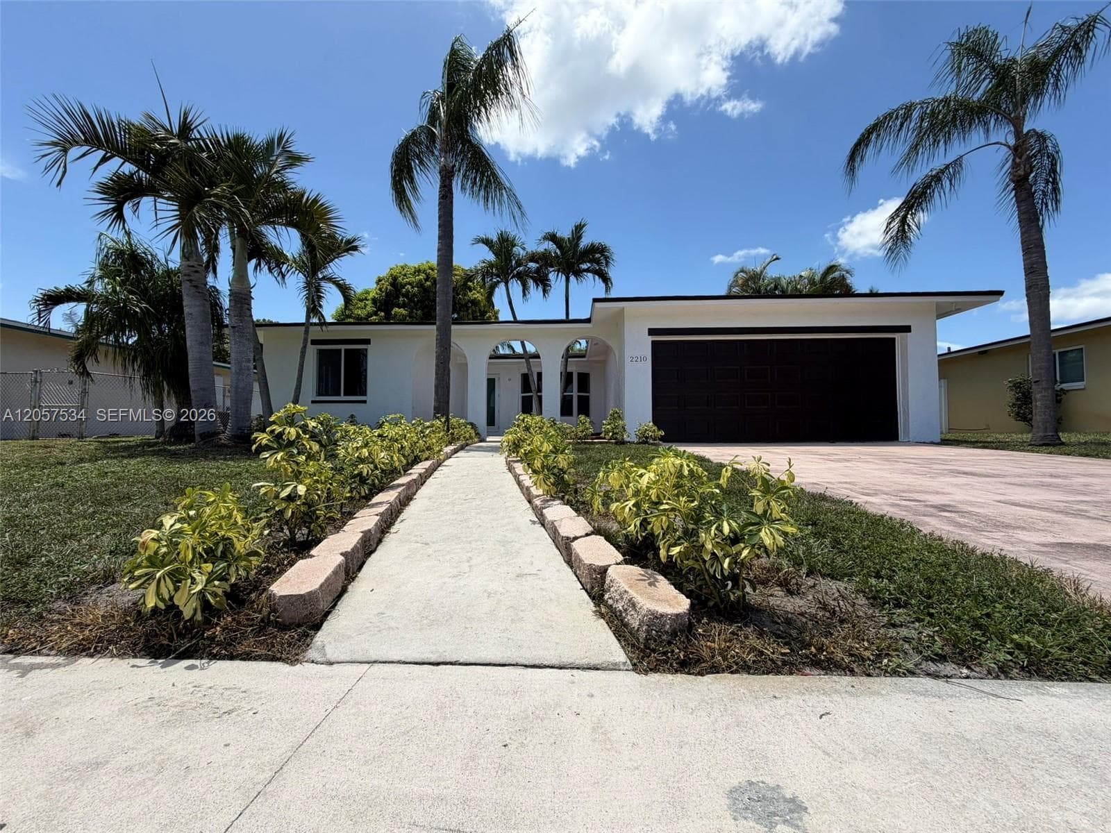2210 NW 93rd Ave, Pembroke Pines, FL 33024