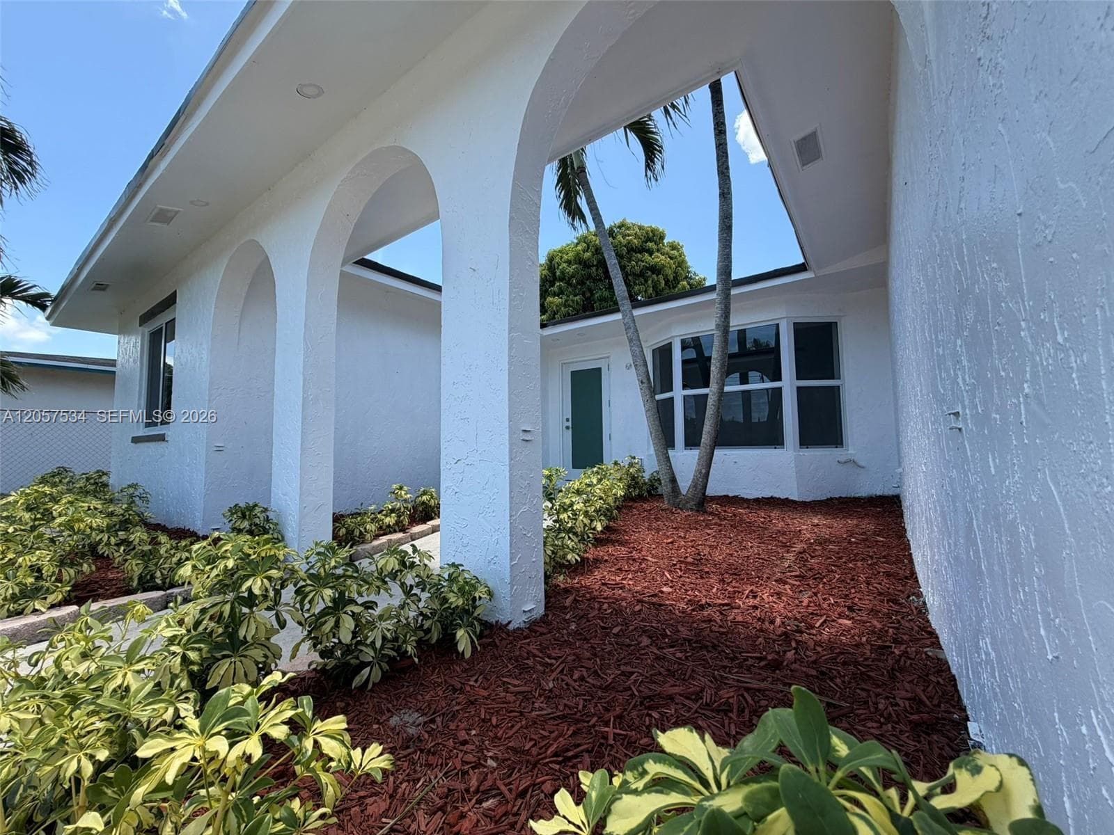 2210 NW 93rd Ave, Pembroke Pines, FL 33024 — zdjęcie 5
