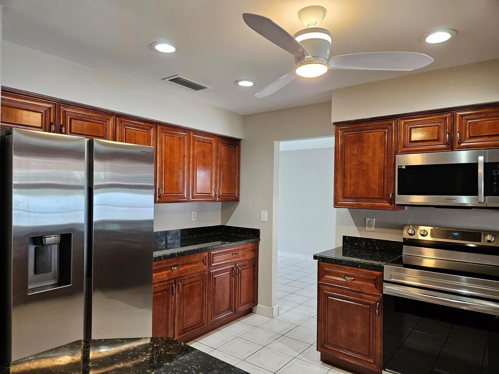 949 NW 8TH Street, Boca Raton, FL 33486 — zdjęcie 3