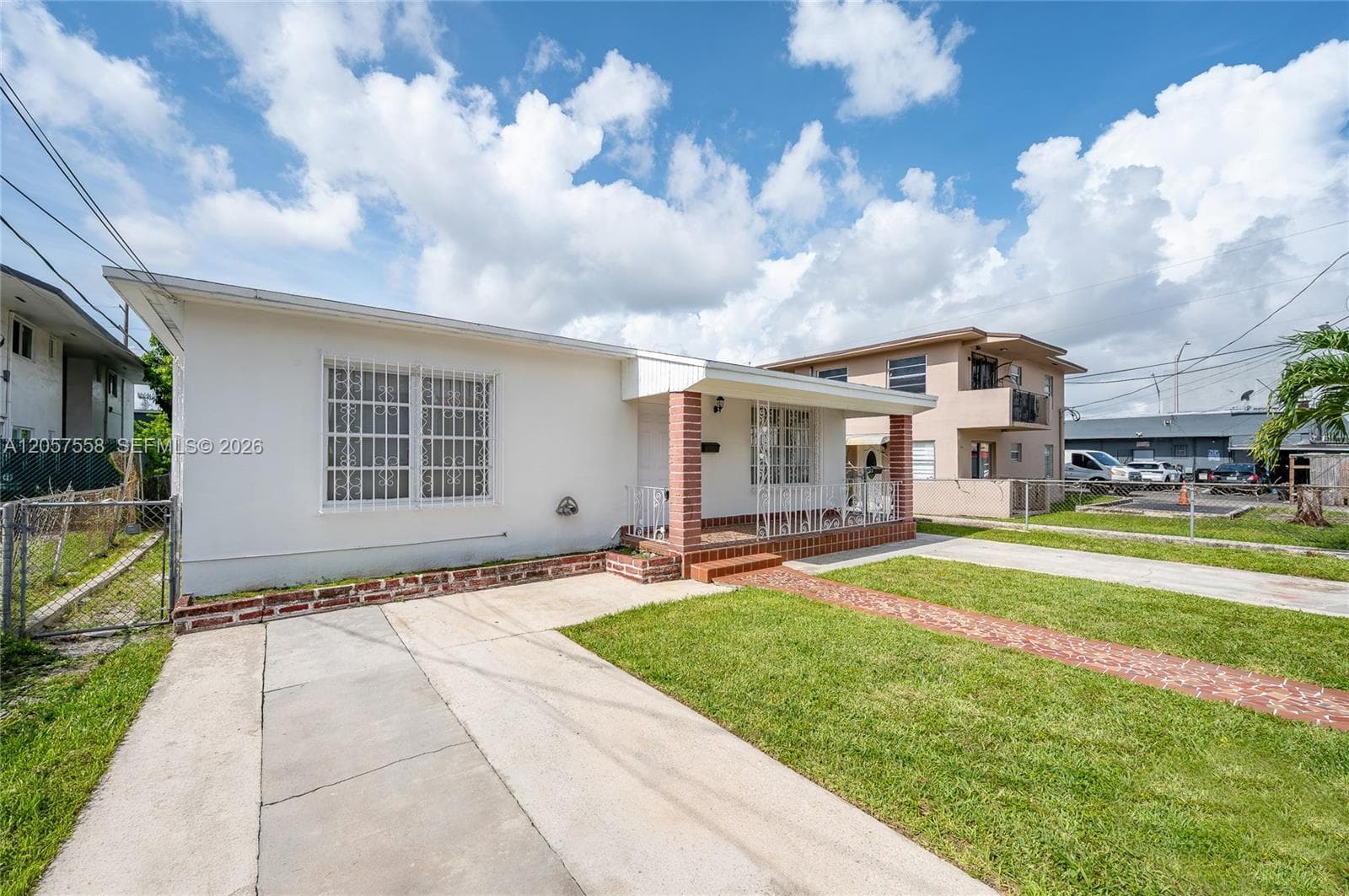 2624 NW 24th St, Miami, FL 33142 — zdjęcie 4