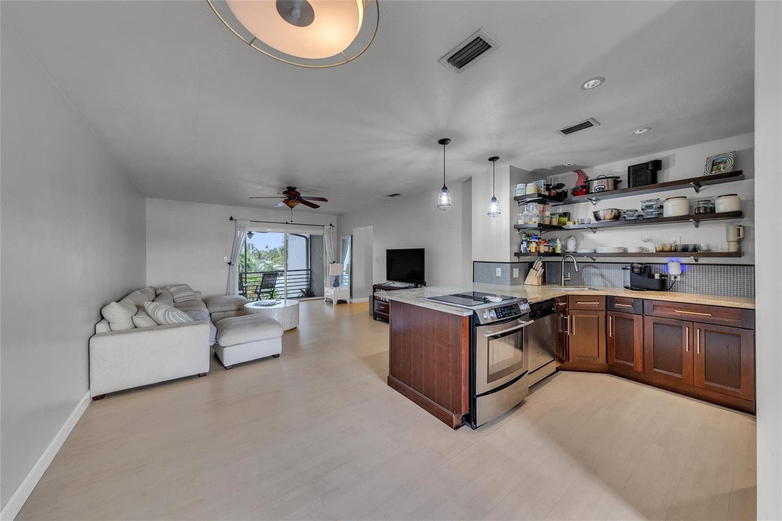 1535 SE 15TH Street # 305, Fort Lauderdale, FL 33316 — zdjęcie 4