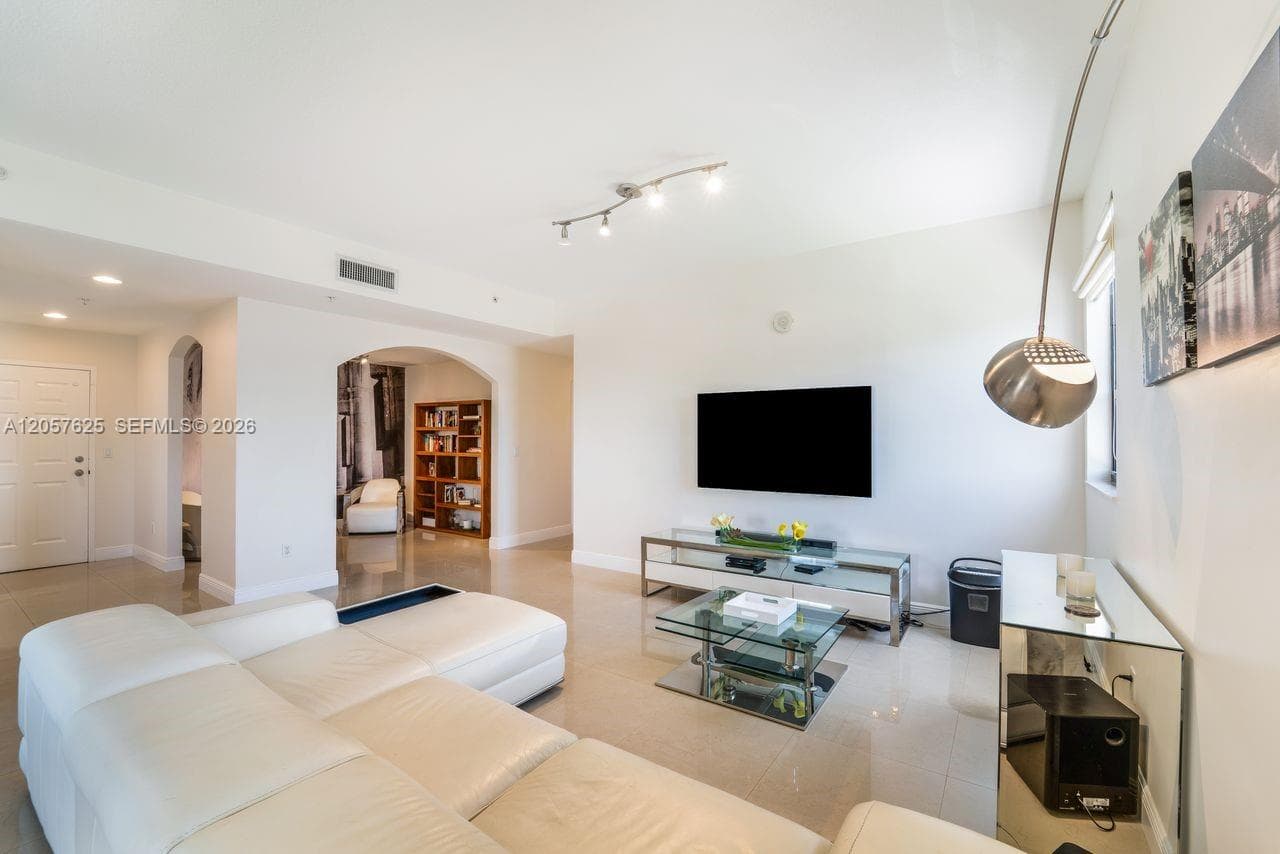 8395 SW 73rd Ave # 412, Miami, FL 33143 — zdjęcie 2