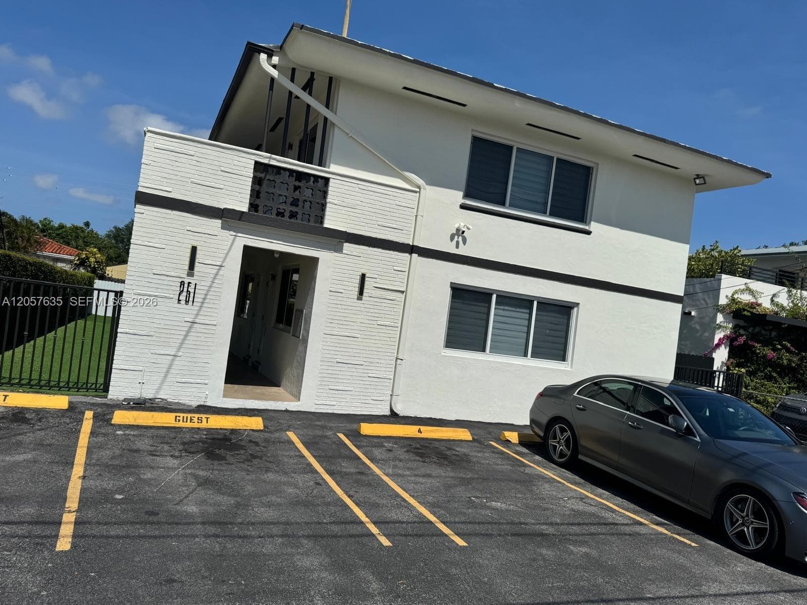 251 NW 57th Ave, Miami, FL 33126 — zdjęcie 2