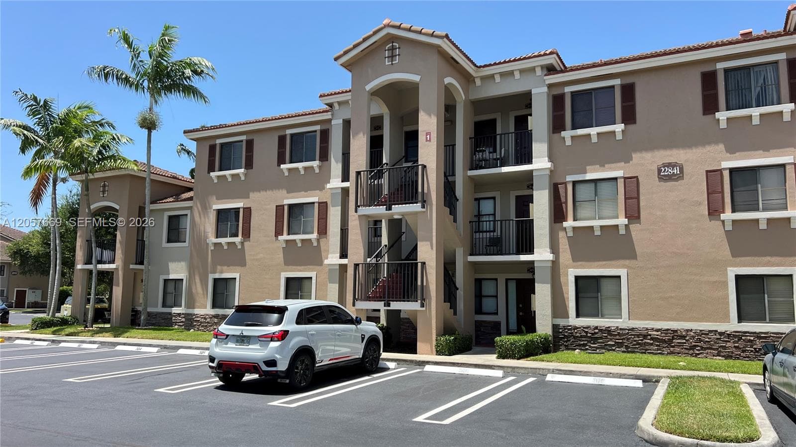 22841 SW 88 PL # 301, Cutler Bay, FL 33190