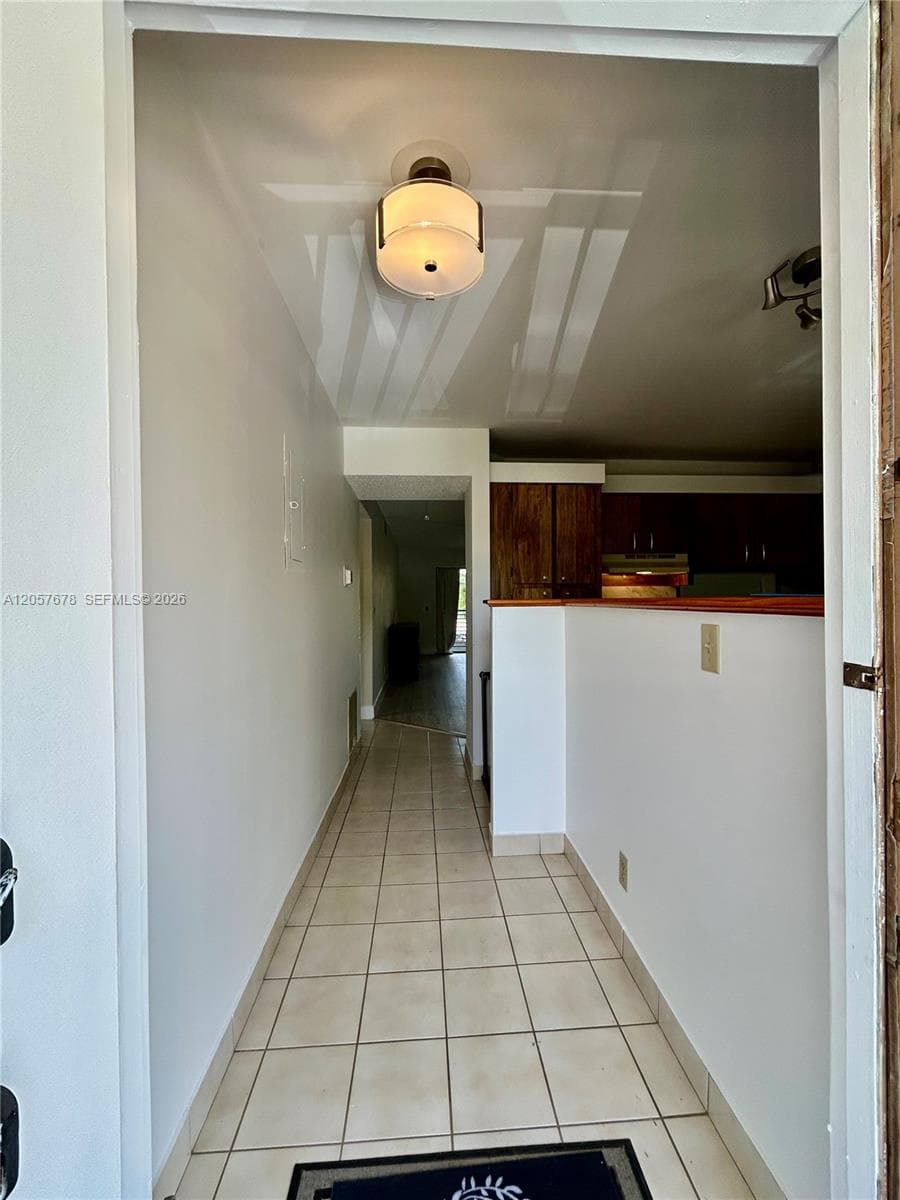 200 Gate Rd # 202, Hollywood, FL 33024 — zdjęcie 4