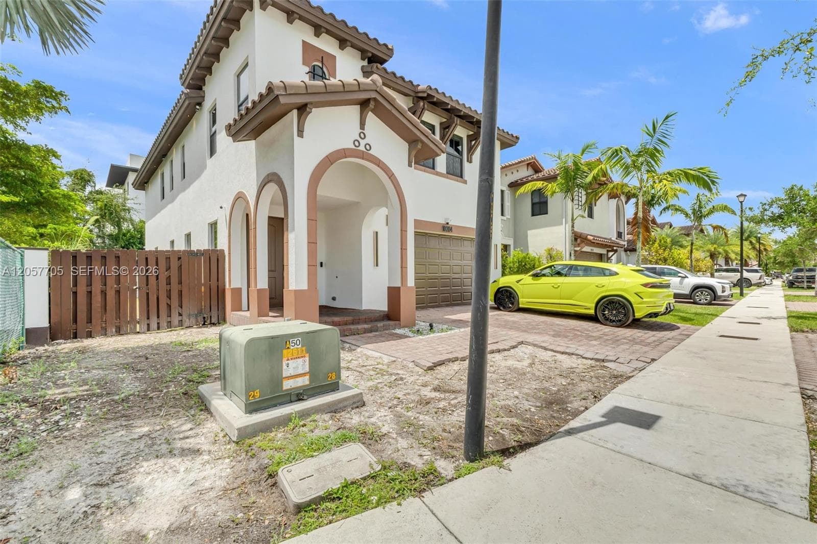 10204 NW 86th St, Doral, FL 33178 — zdjęcie 3