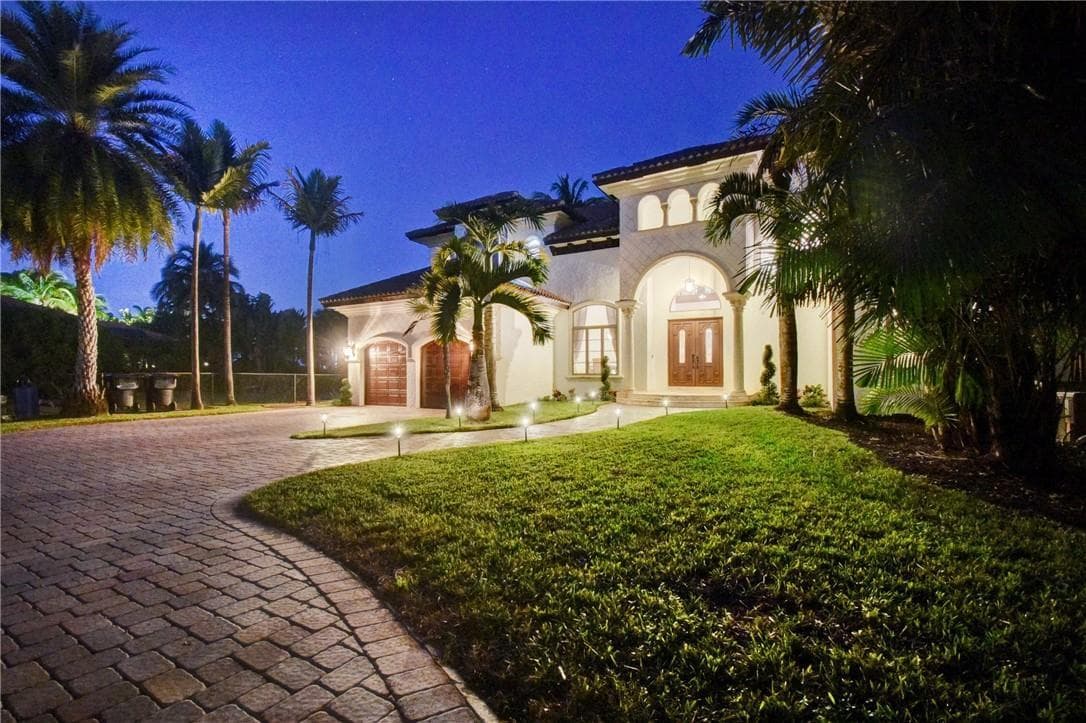 1320 S LAKESIDE Drive, FL 33460 — zdjęcie 2