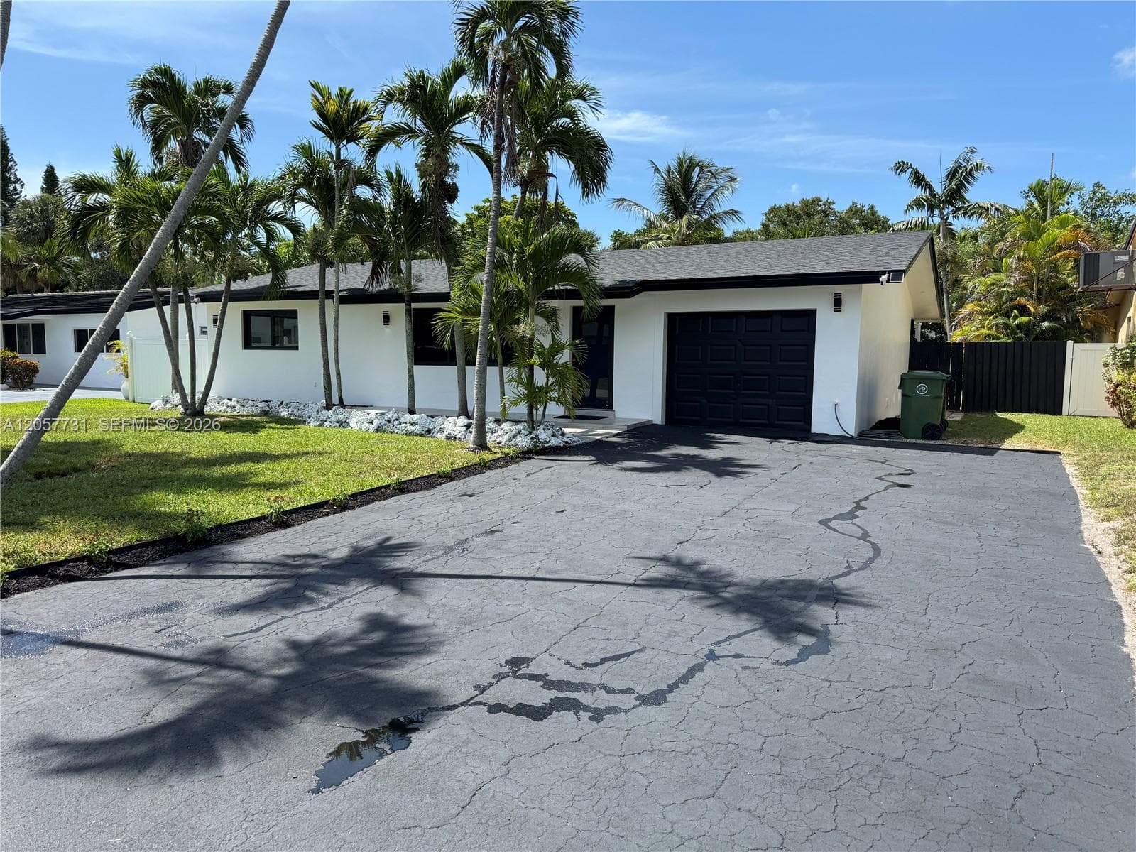 1370 SW 32nd St, Fort Lauderdale, FL 33315 — zdjęcie 3