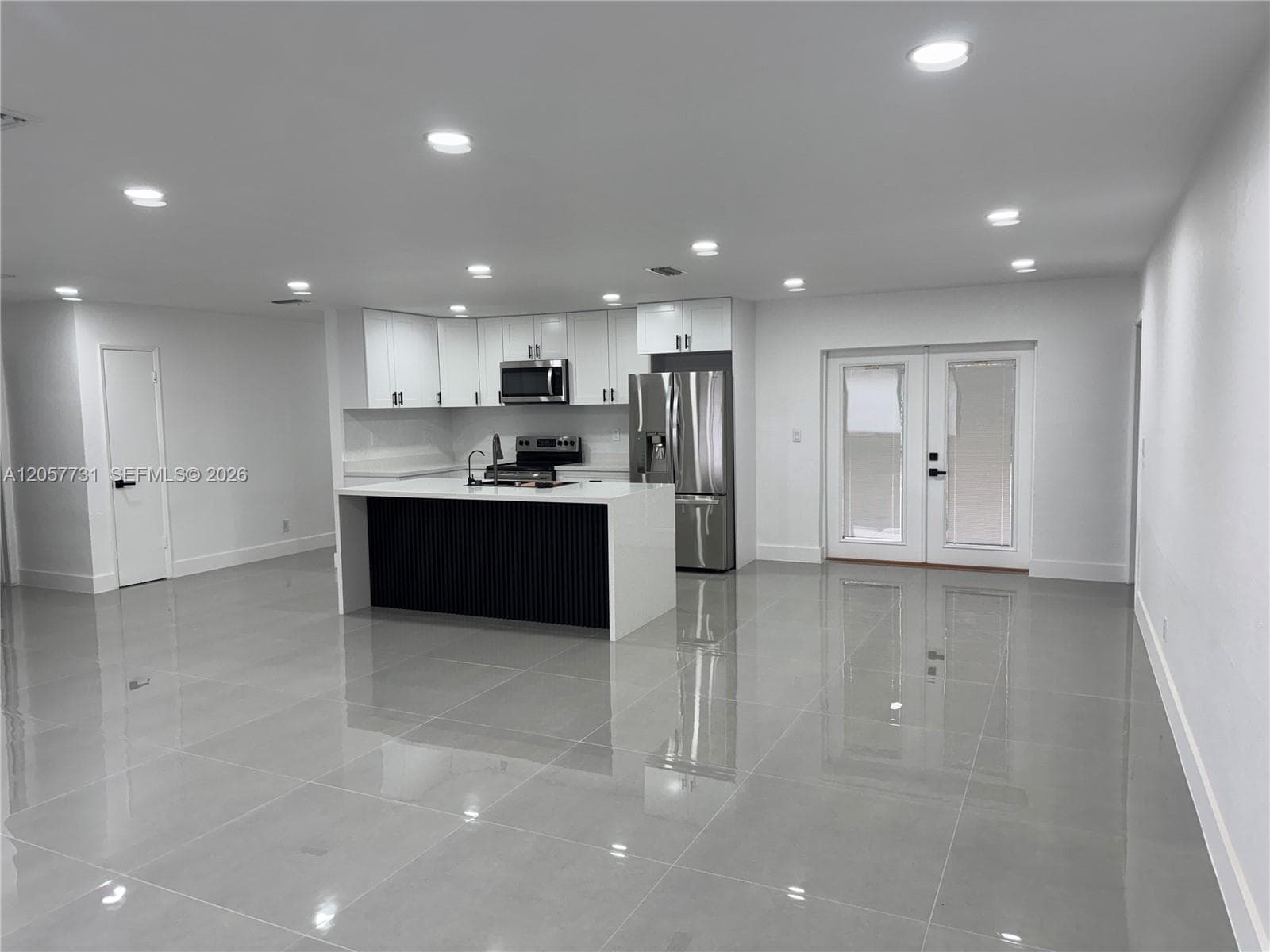 1370 SW 32nd St, Fort Lauderdale, FL 33315 — zdjęcie 5