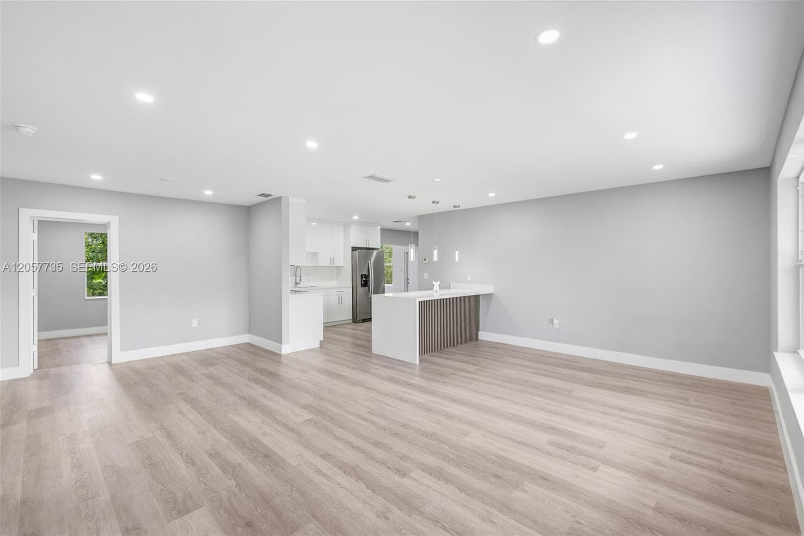 6420 NW 26th St, Sunrise, FL 33313