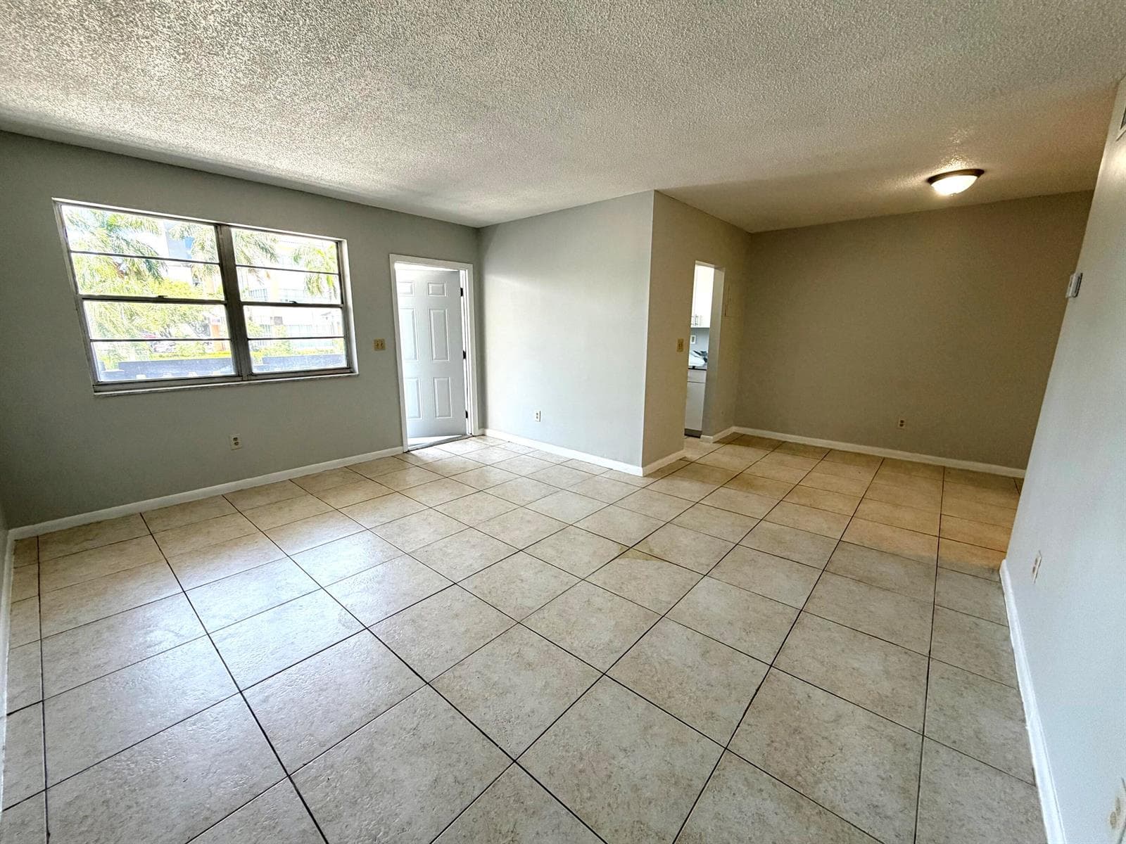 615 NE 10TH Street # 204, Hallandale Beach, FL 33009 — zdjęcie 4