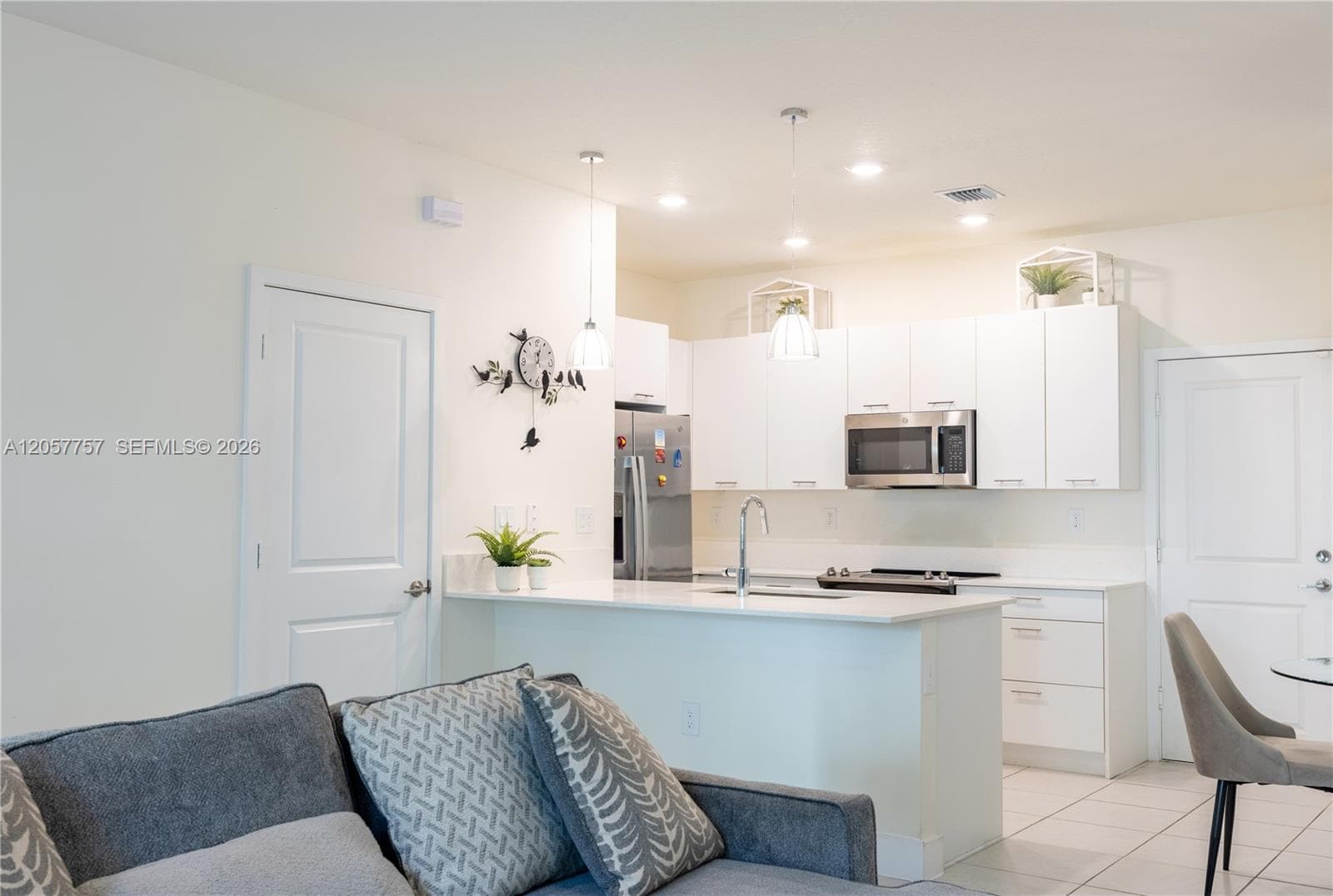4623 NW 83rd Pkwy, Doral, FL 33166 — zdjęcie 5