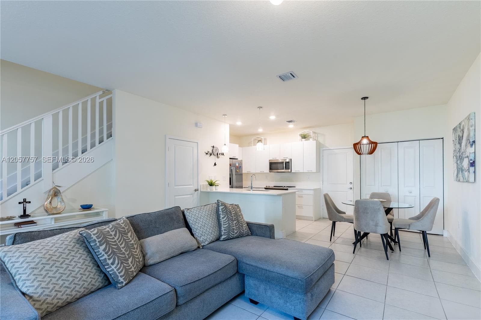 4623 NW 83rd Pkwy, Doral, FL 33166 — zdjęcie 4