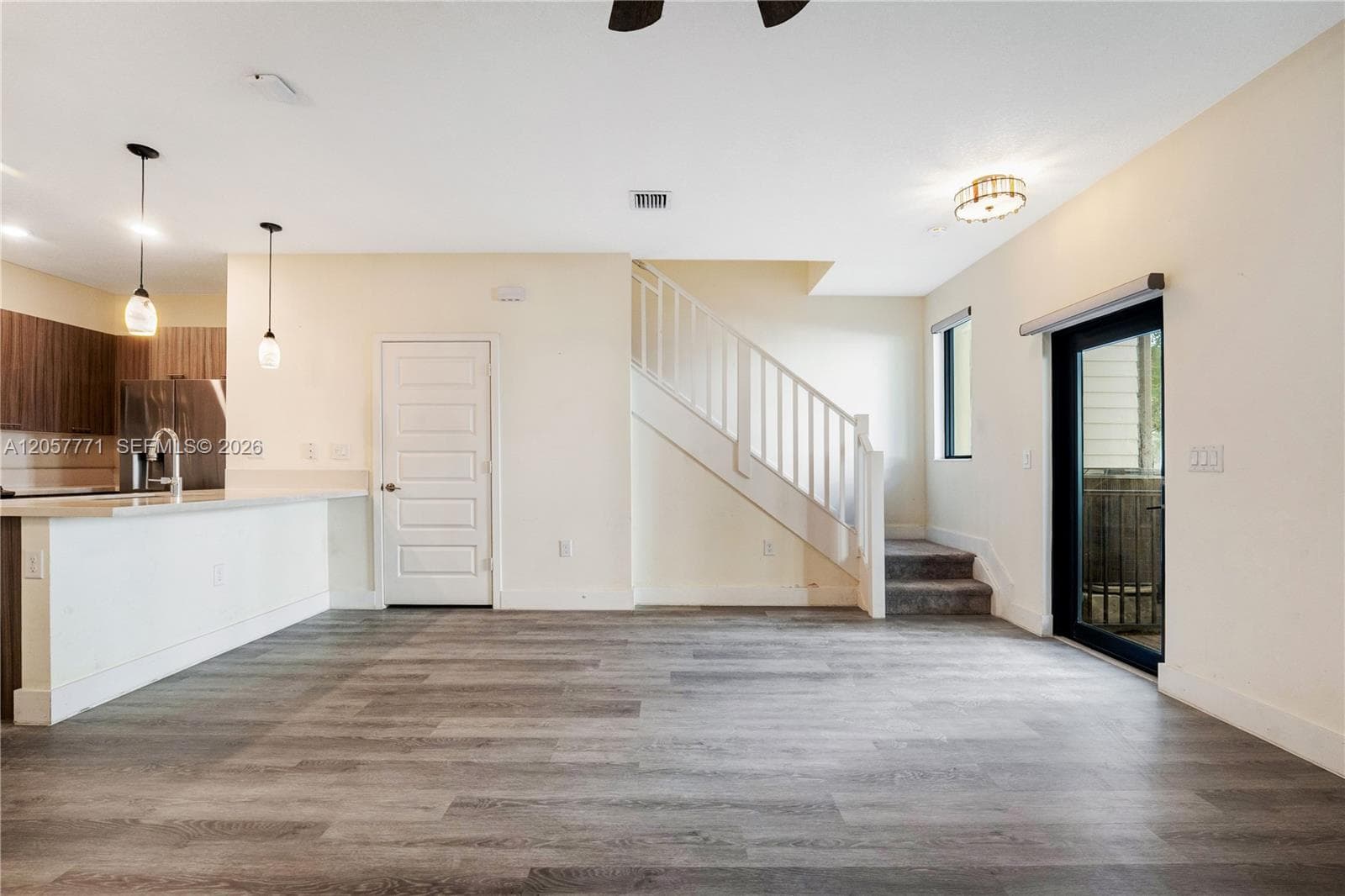 4733 NW 83rd Pkwy, Doral, FL 33166 — zdjęcie 4
