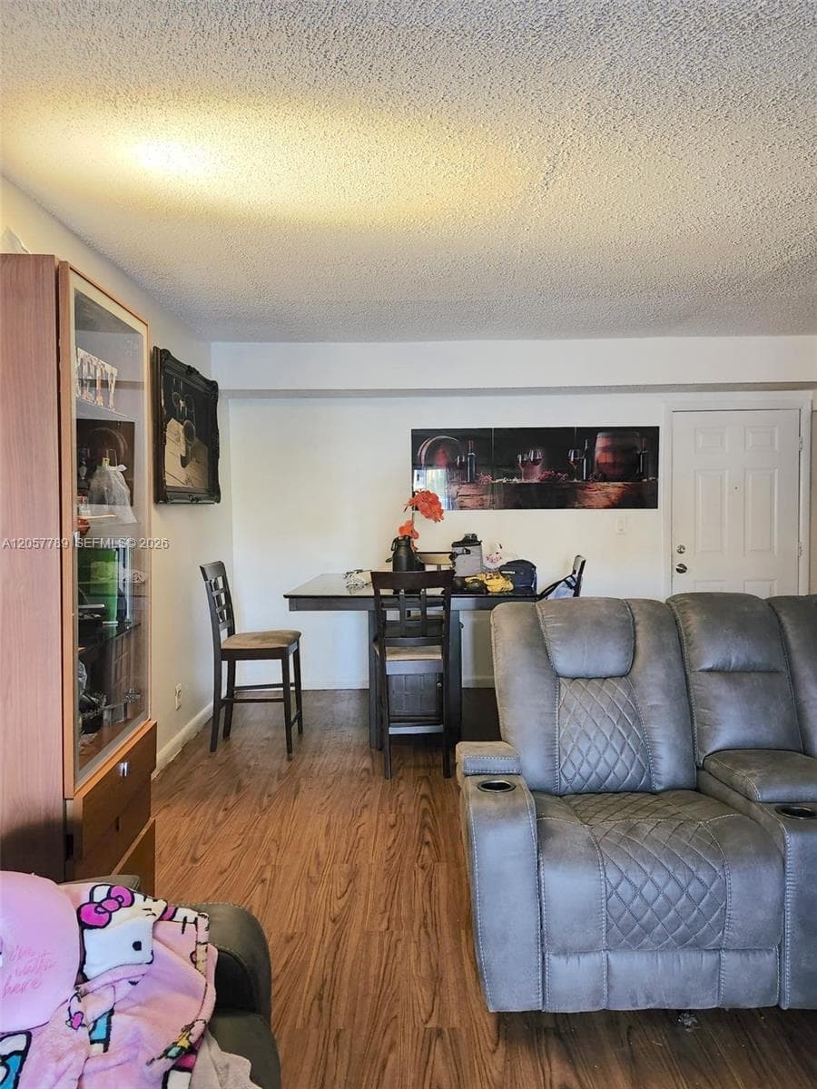 18101 NW 68th Ave # D101, Hialeah, FL 33015 — zdjęcie 5
