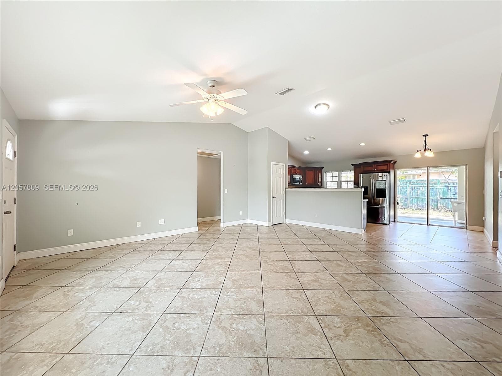 608 Masters Ave, Wildwood, FL 34785 — zdjęcie 3