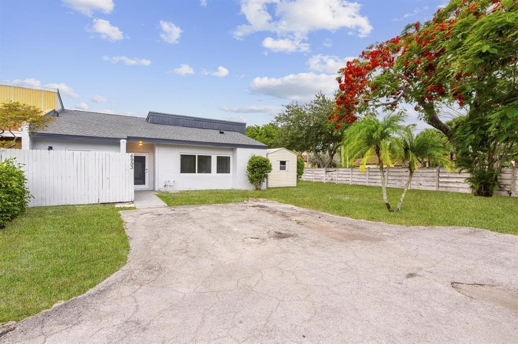 6993 NW 29TH Way, Fort Lauderdale, FL 33309