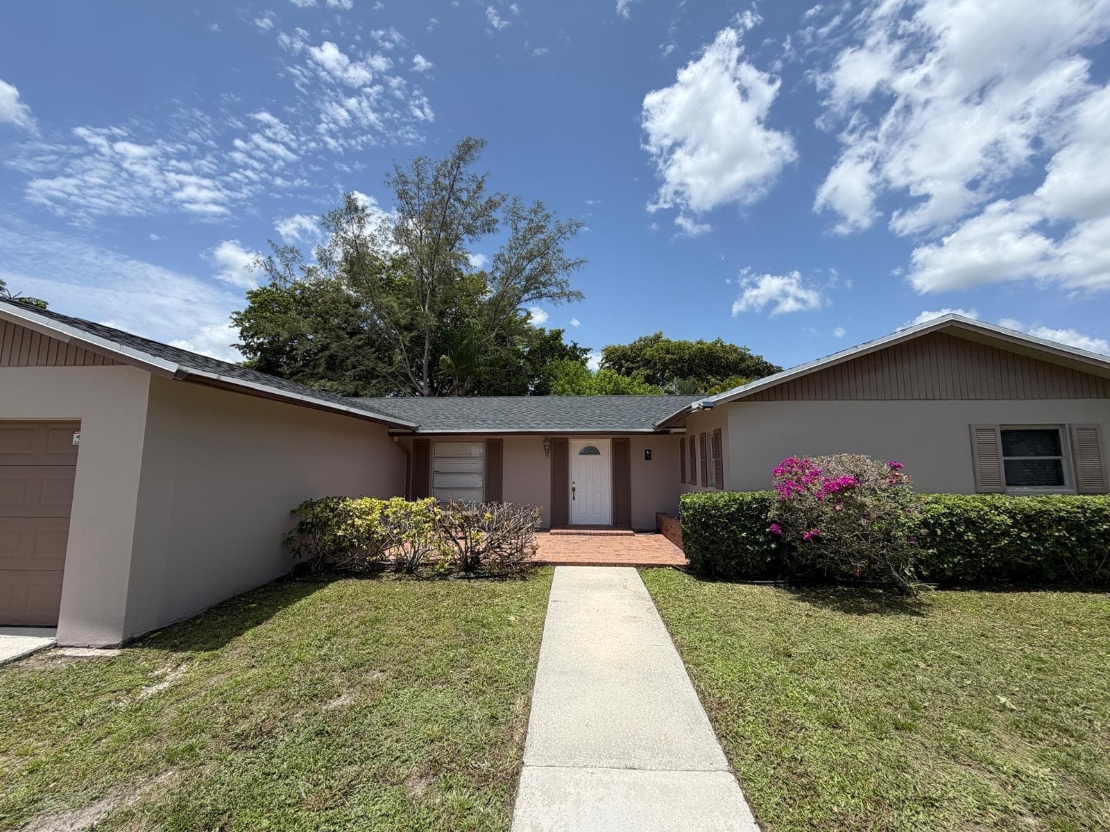 10241 Sleepy Brook Way, Boca Raton, FL 33428