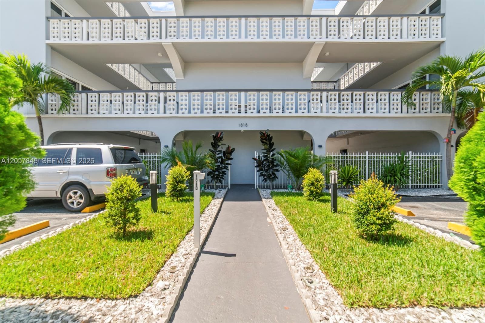 1818 Rodman St # 4A, Hollywood, FL 33020 — zdjęcie 2
