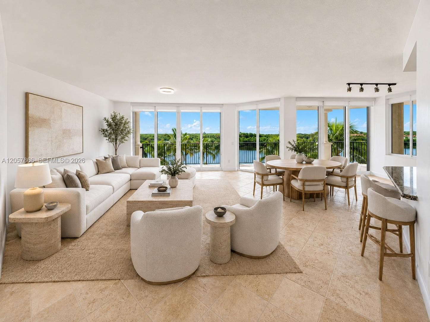 13627 Deering Bay Dr # 404, Coral Gables, FL 33158 — zdjęcie 2