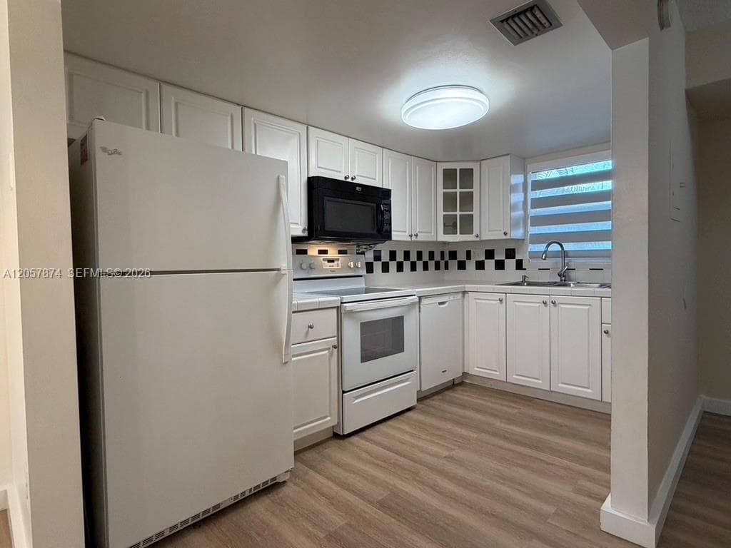 30 NW 87th Ave # C201, Miami, FL 33172 — zdjęcie 2