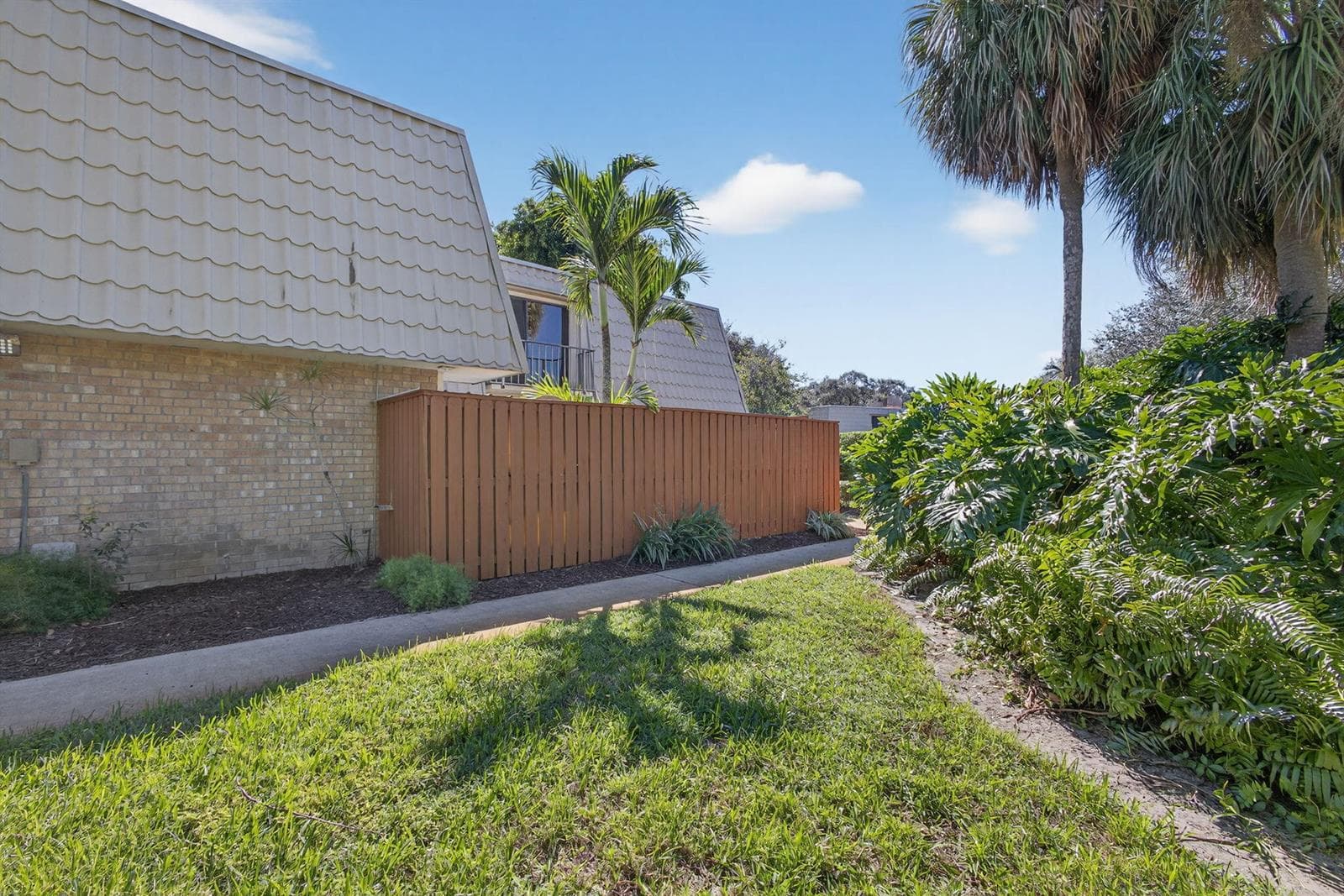 1700 Embassy Drive # 103, West Palm Beach, FL 33401 — zdjęcie 4