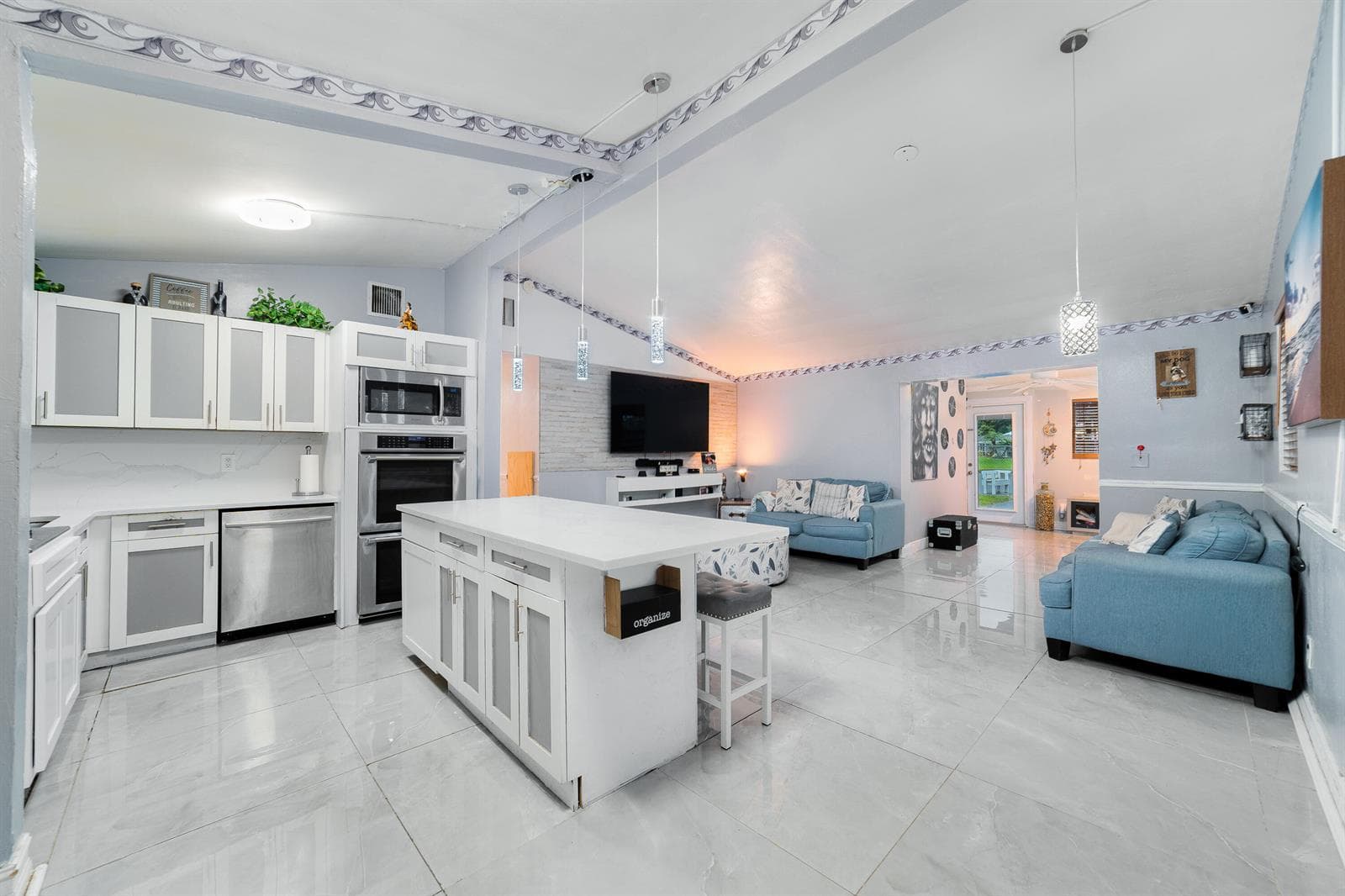 735 Hibiscus Drive, Royal Palm Beach, FL 33411 — zdjęcie 4