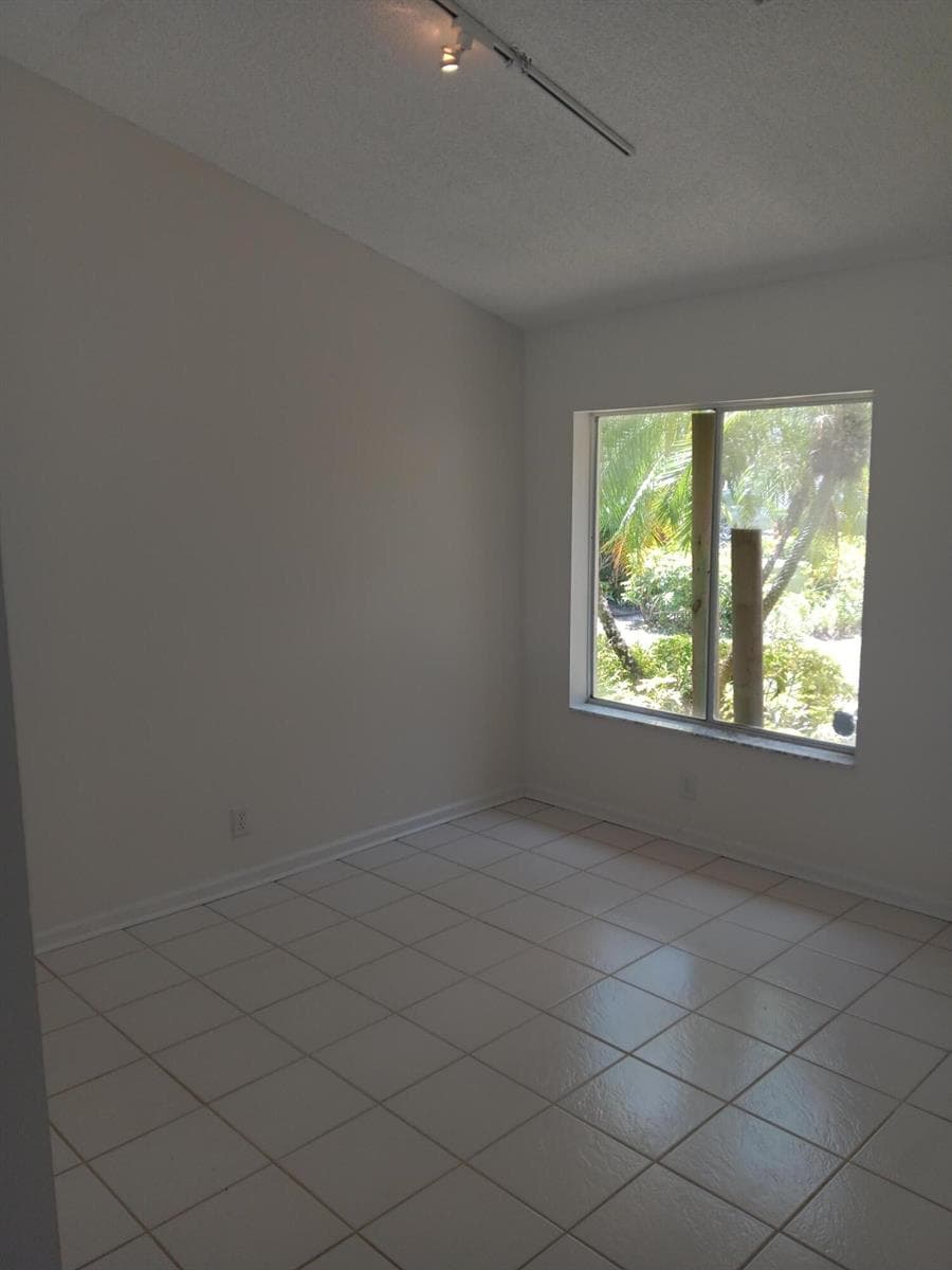 23157 Fountain View Drive # E, Boca Raton, FL 33433 — zdjęcie 2