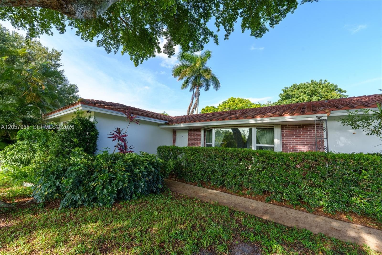 740 Ridgewood Ln, Plantation, FL 33317 — zdjęcie 2
