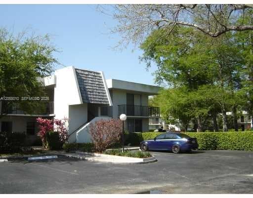 4000 N Cypress Dr # 205, Pompano Beach, FL 33069