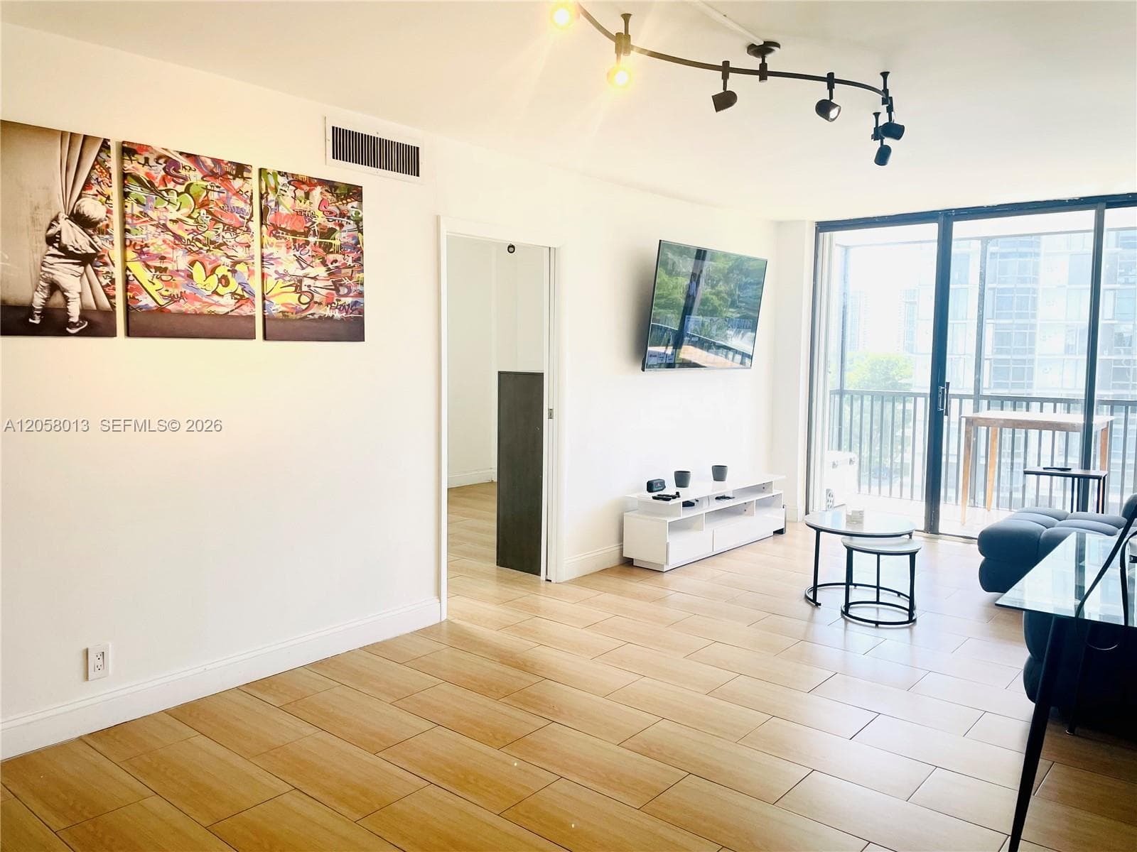 3301 N Country Club Dr # 712, Aventura, FL 33180 — zdjęcie 5