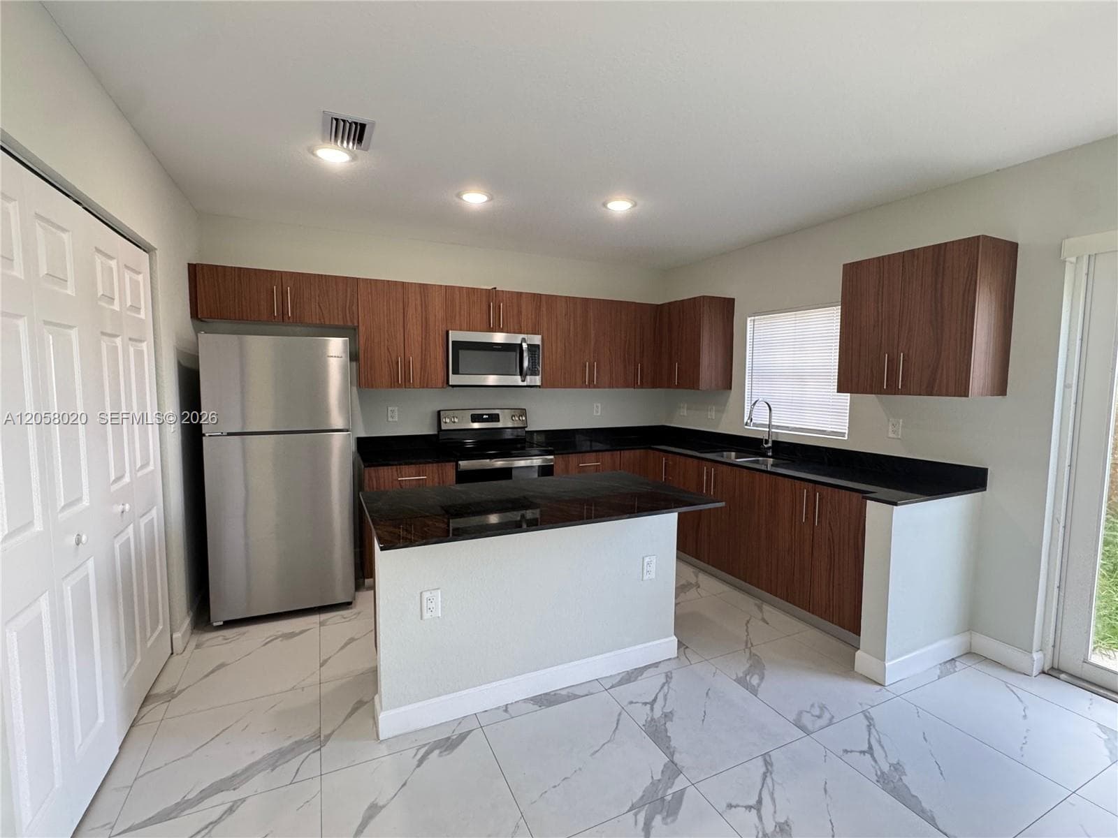 1310 NW 6th Ave # G, Florida City, FL 33034 — zdjęcie 2