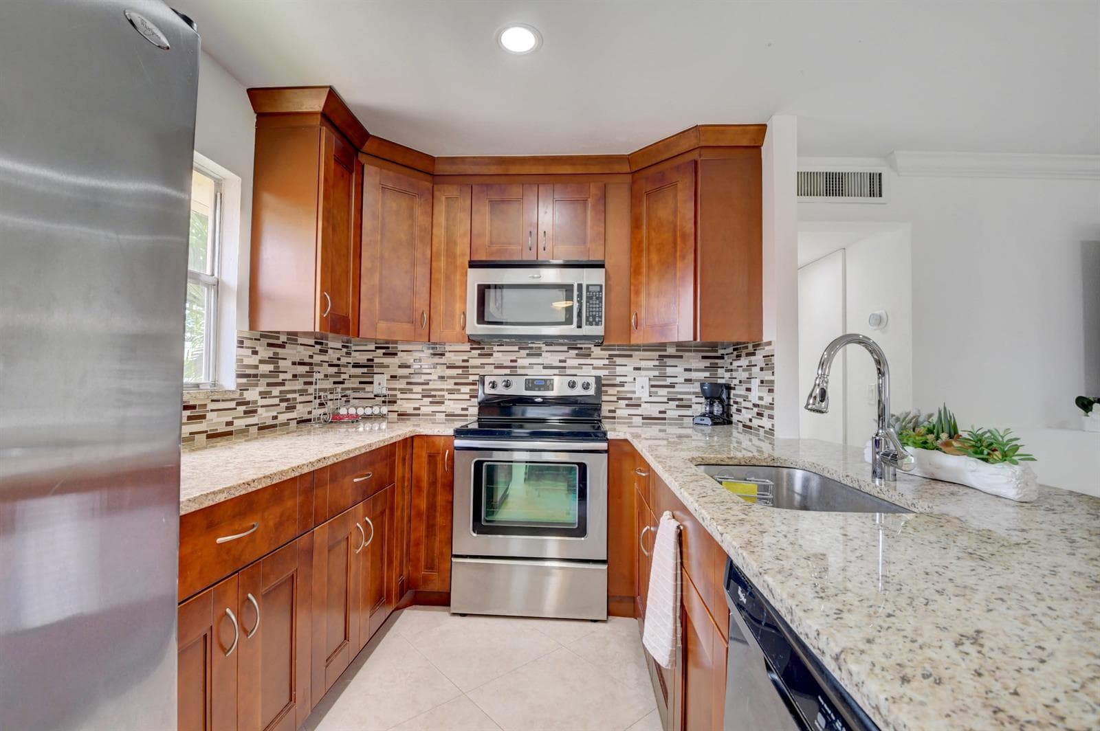 468 Saxony J, Delray Beach, FL 33446 — zdjęcie 3