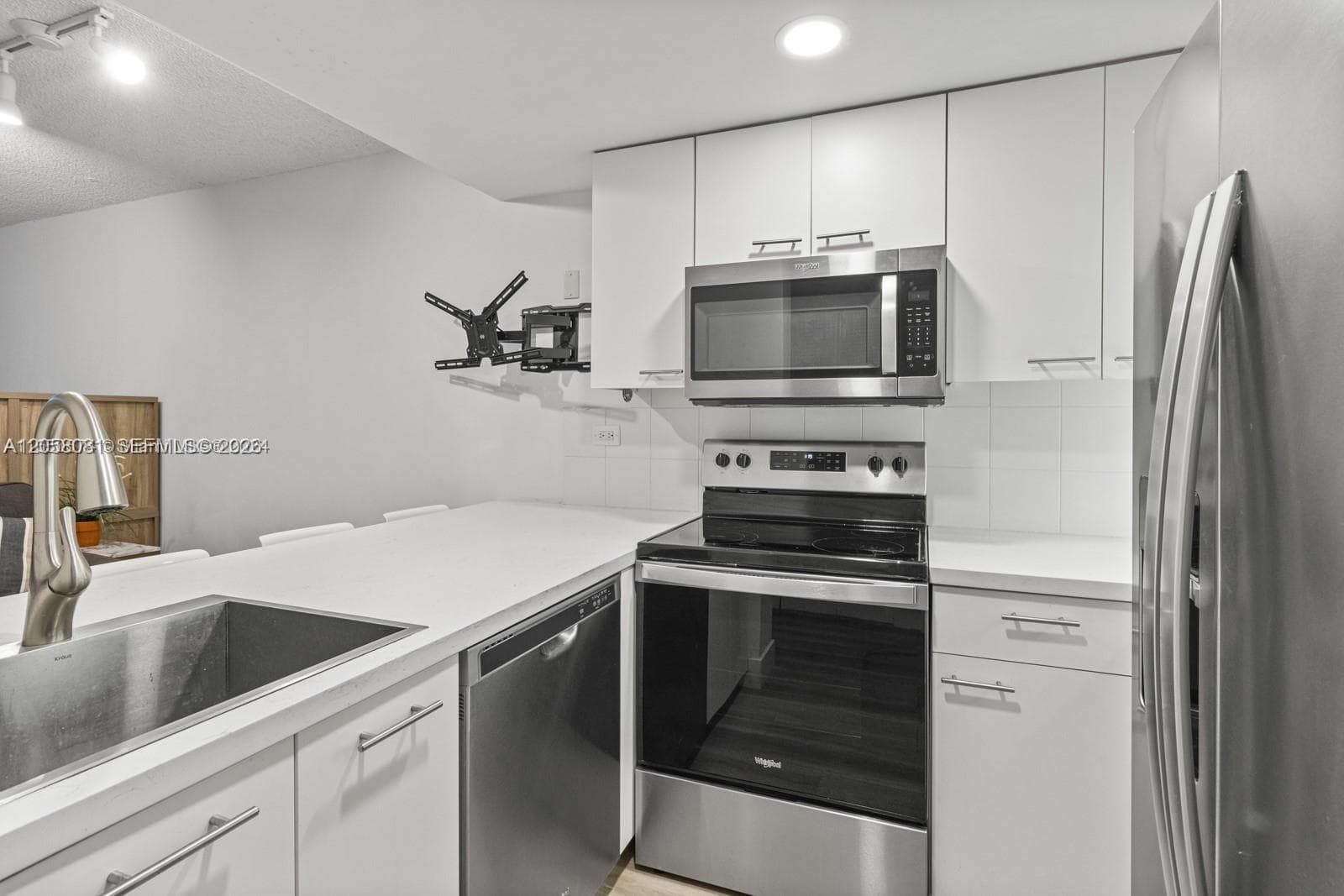 2801 Florida Ave # 234, Miami, FL 33133 — zdjęcie 2