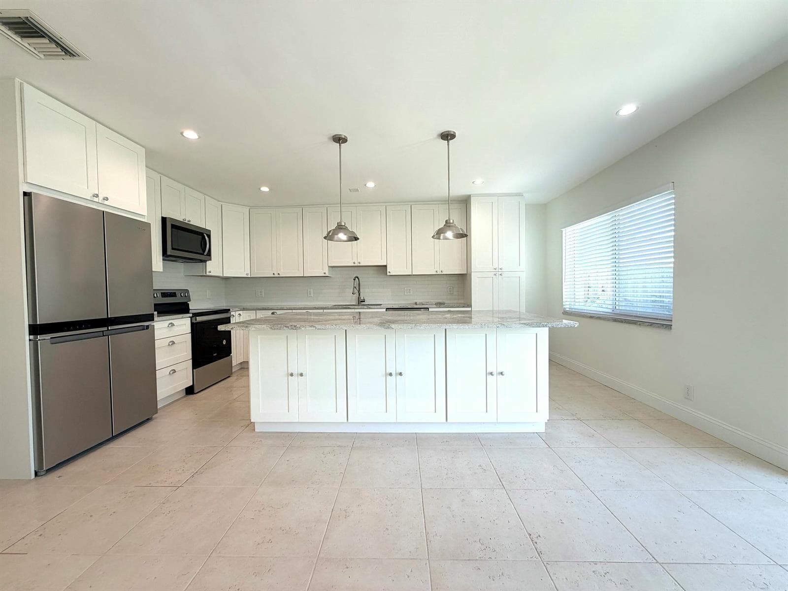 2648 NE 9TH Street, Pompano Beach, FL 33062 — zdjęcie 4
