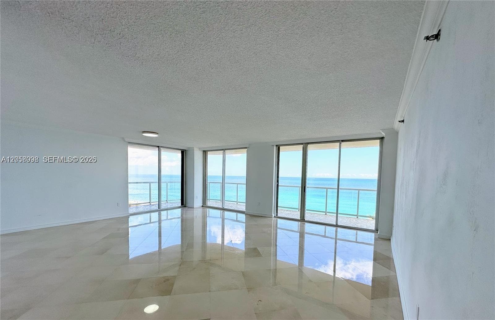 8855 Collins Ave # 8A, Surfside, FL 33154 — zdjęcie 2