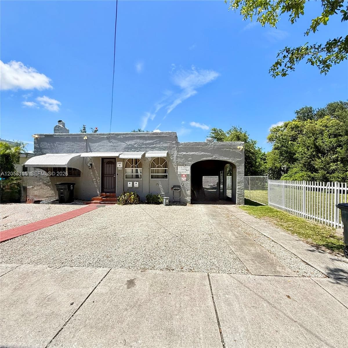 737 NE 127th St # B, North Miami, FL 33161