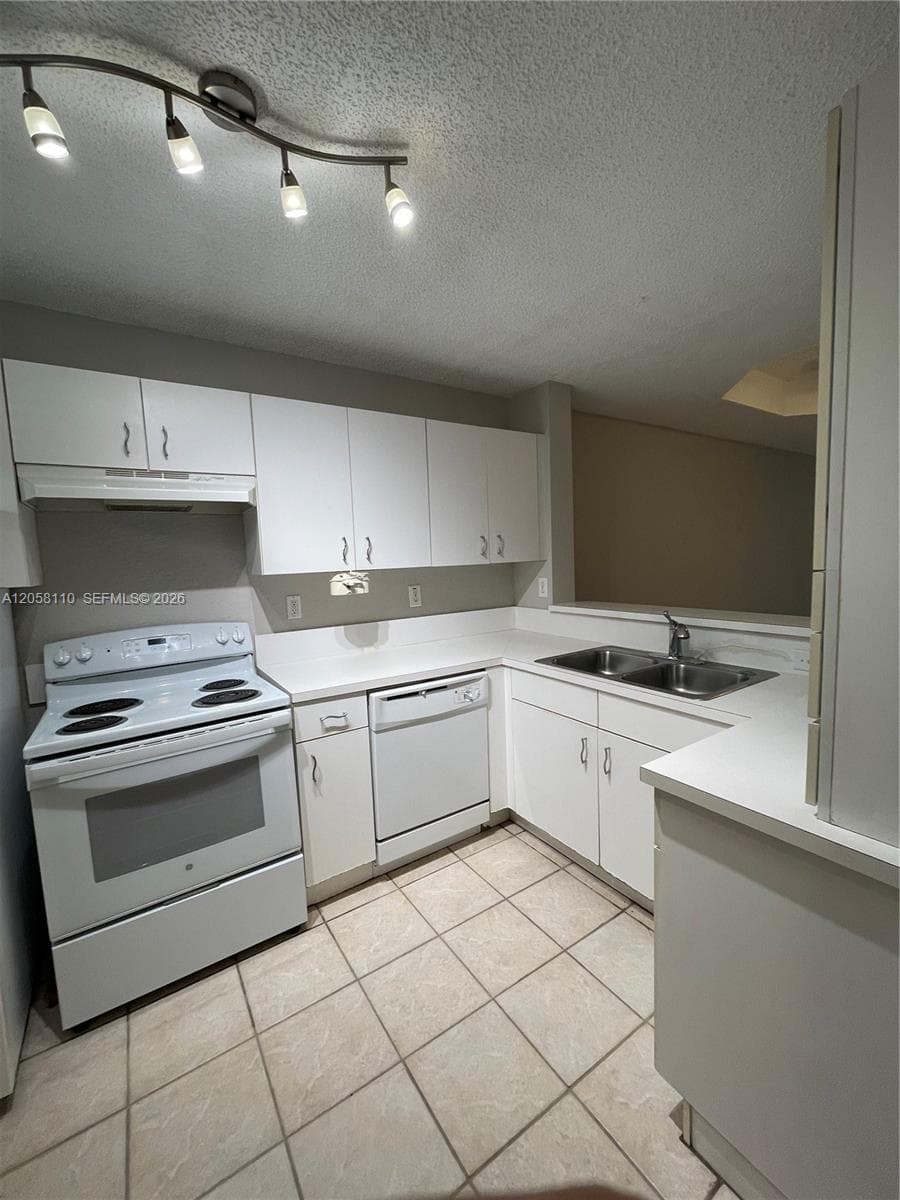 14124 SW 121st Pl # 3-26, Miami, FL 33186 — zdjęcie 3