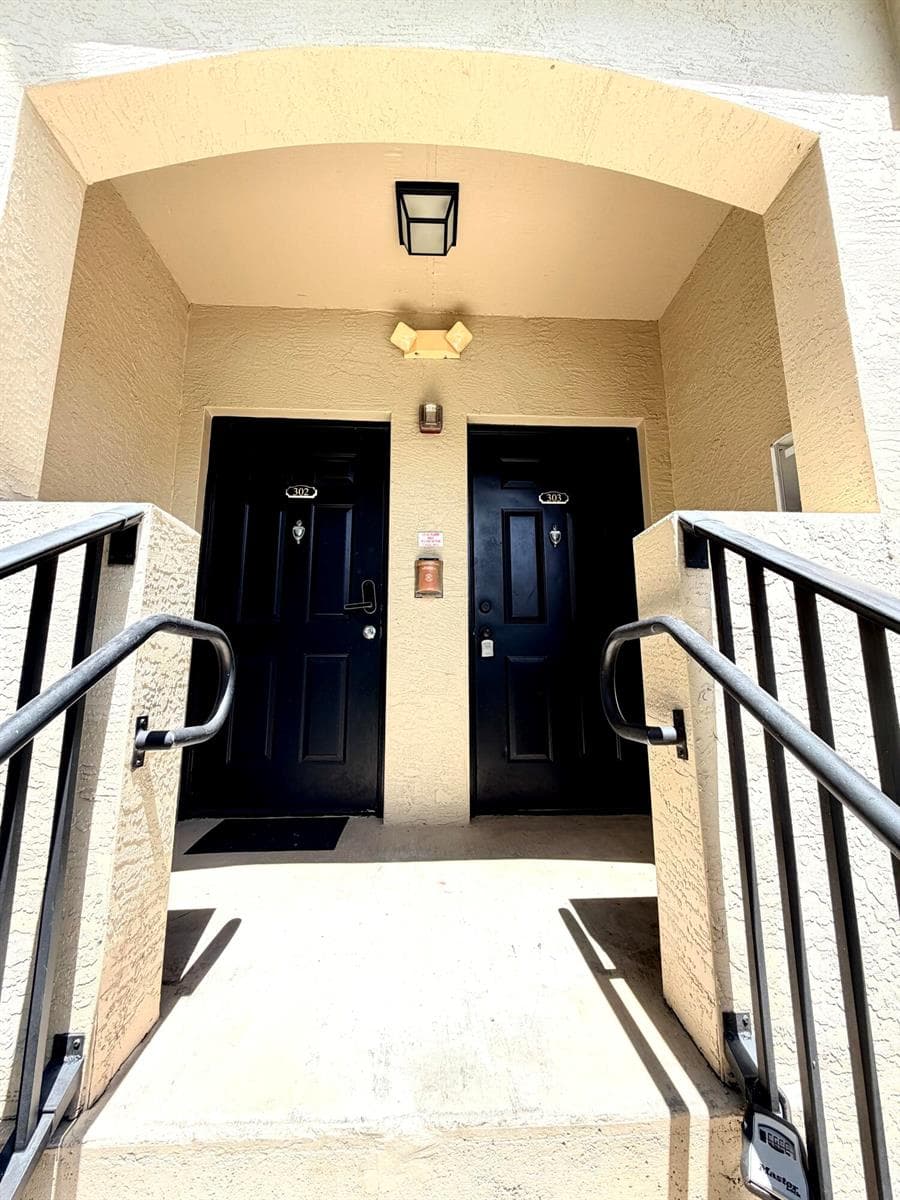 5840 W SAMPLE Road # 303, Coral Springs, FL 33067 — zdjęcie 3
