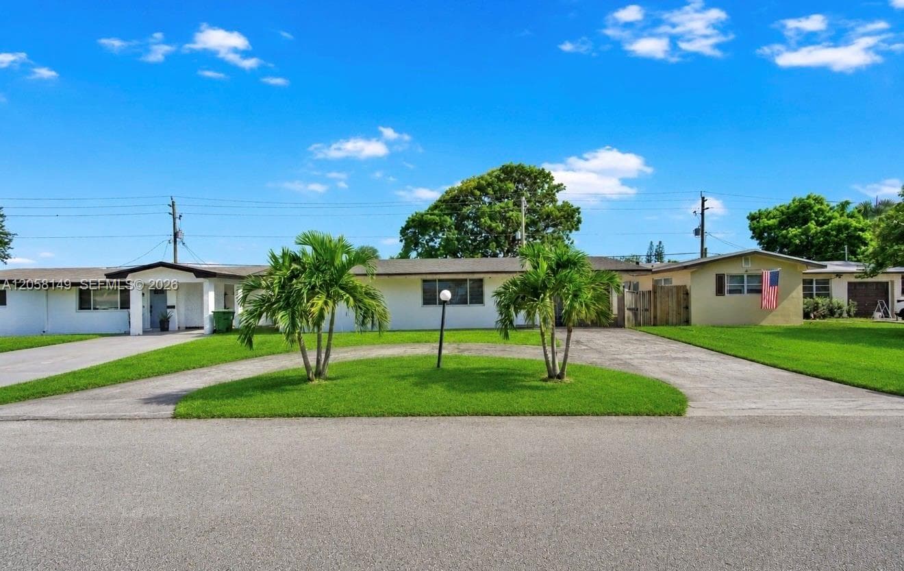 8720 NW 11th St, Pembroke Pines, FL 33024 — zdjęcie 2