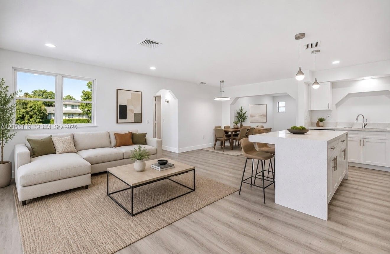 8720 NW 11th St, Pembroke Pines, FL 33024 — zdjęcie 3