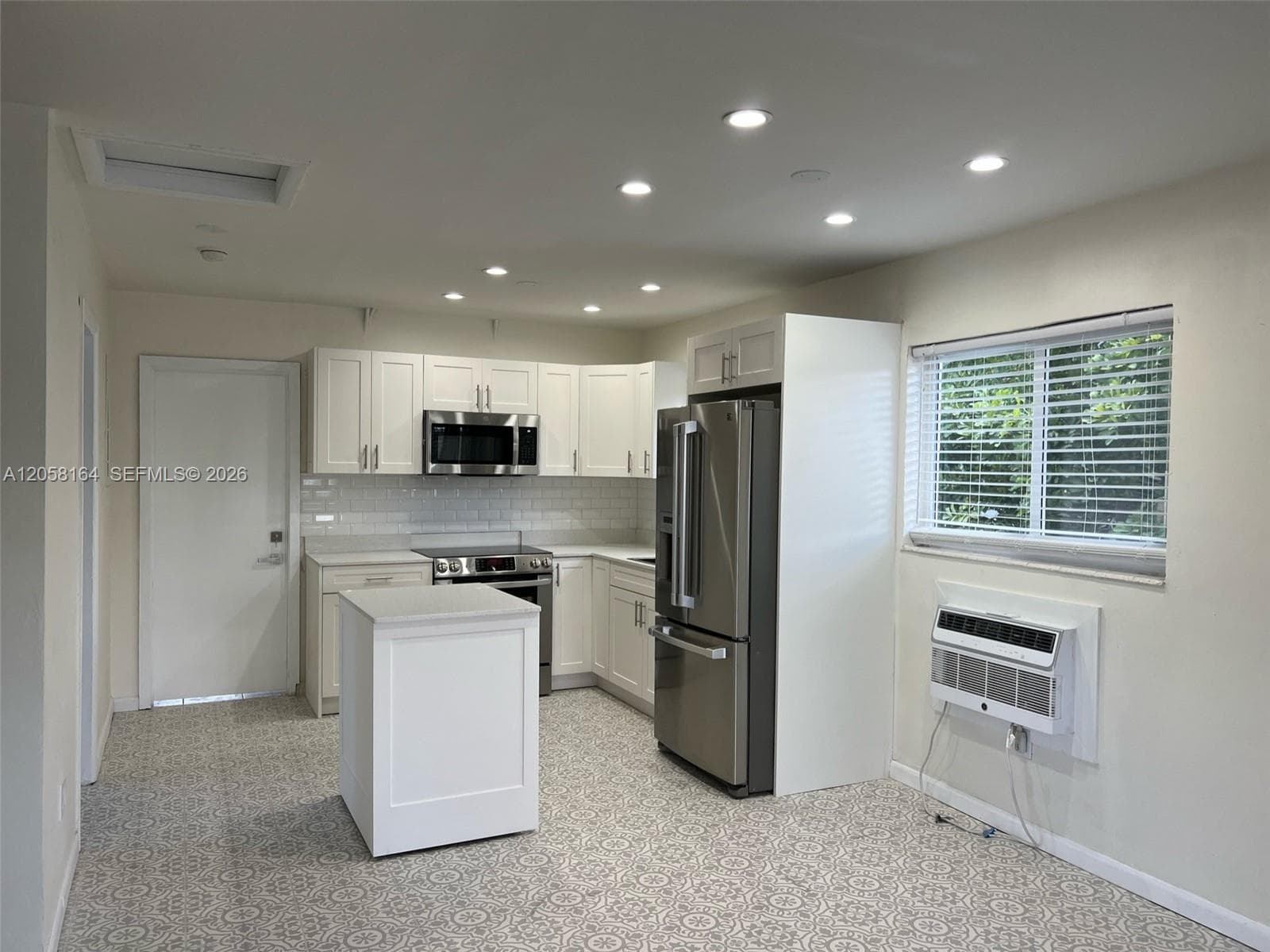 1120 NE 81st # 1, Miami, FL 33138 — zdjęcie 4