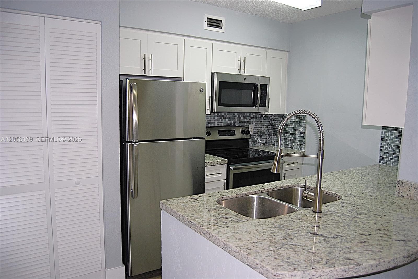 2803 N Oakland Forest Dr # 108, Oakland Park, FL 33309 — zdjęcie 5