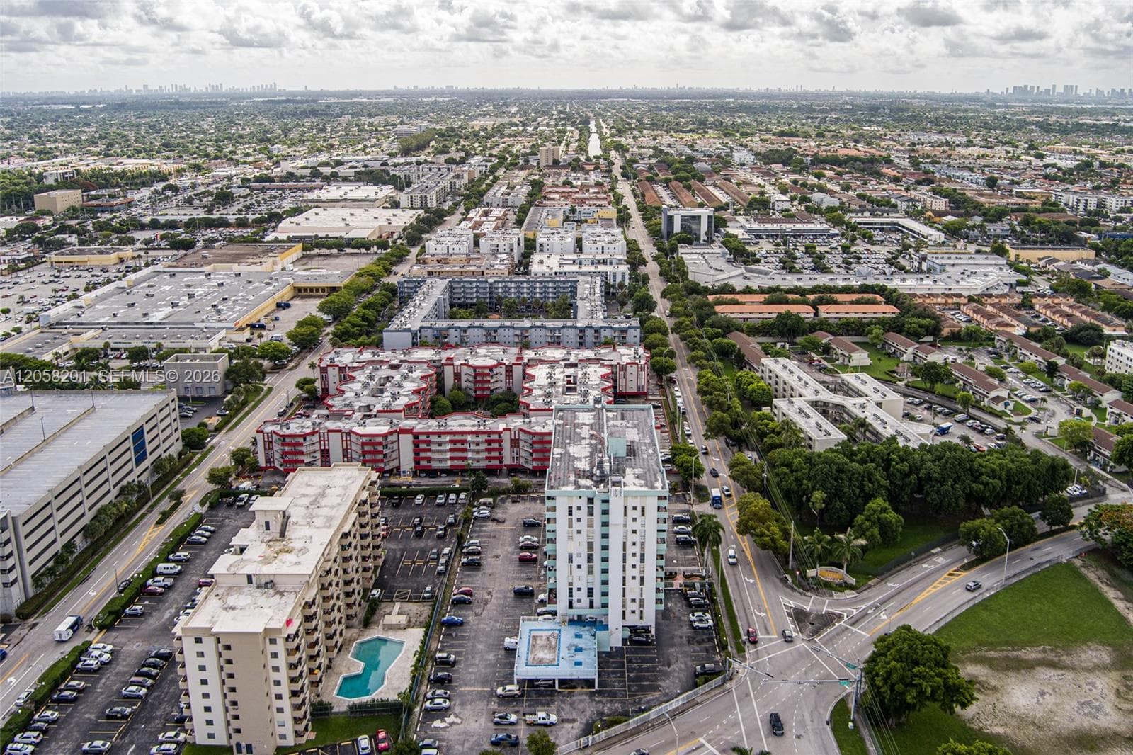 1825 W 44th Pl # 509, Hialeah, FL 33012 — zdjęcie 5