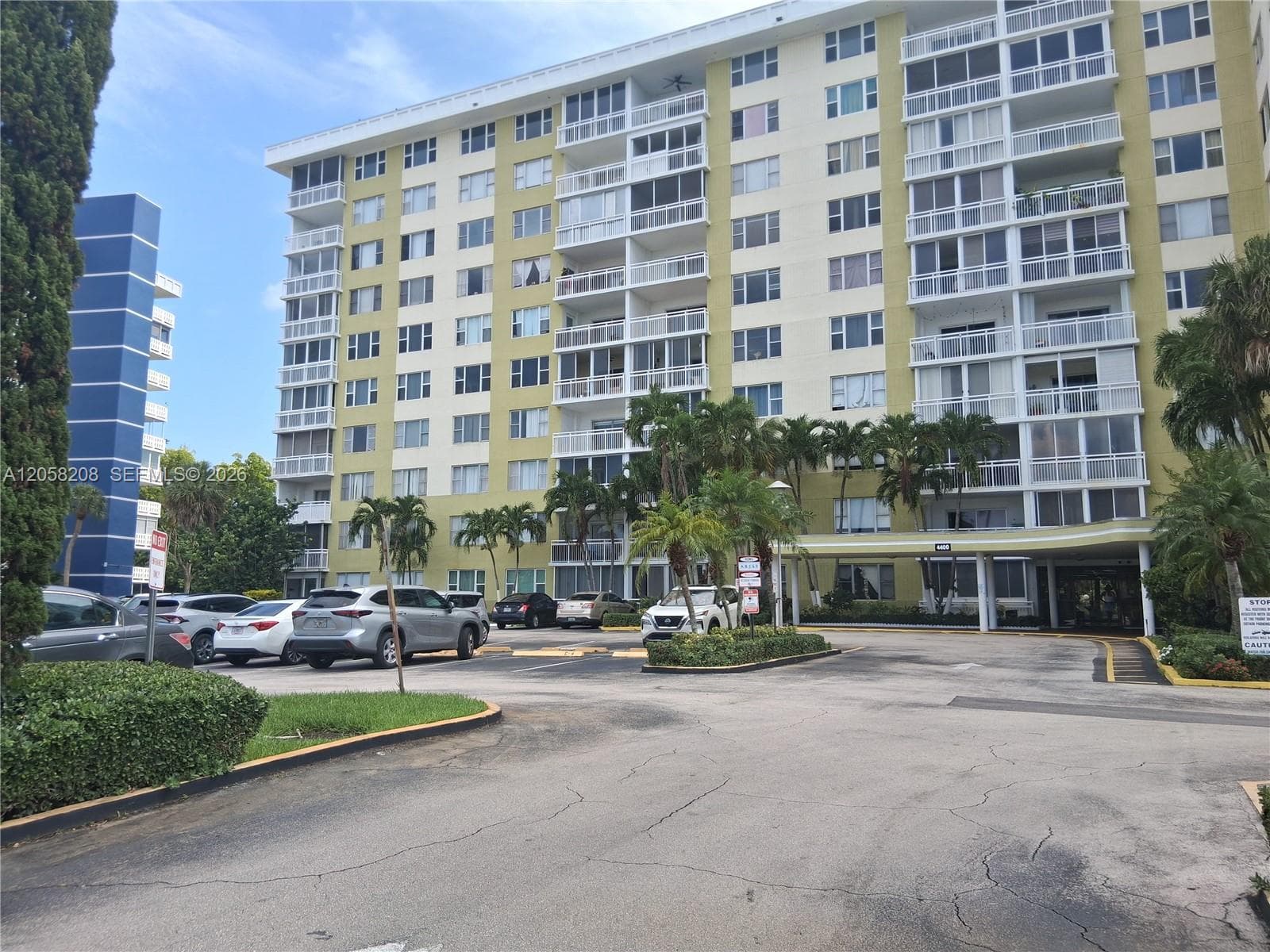 4400hillcrest Hillcrest DR # 201B, Hollywood, FL 33021