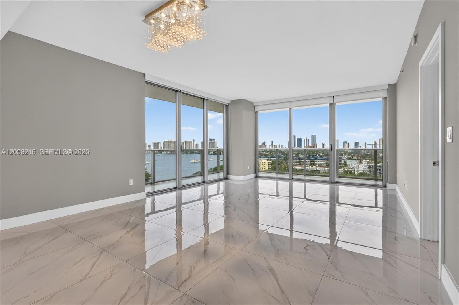 16385 Biscayne Blvd # 1215, North Miami Beach, FL 33160 — zdjęcie 3