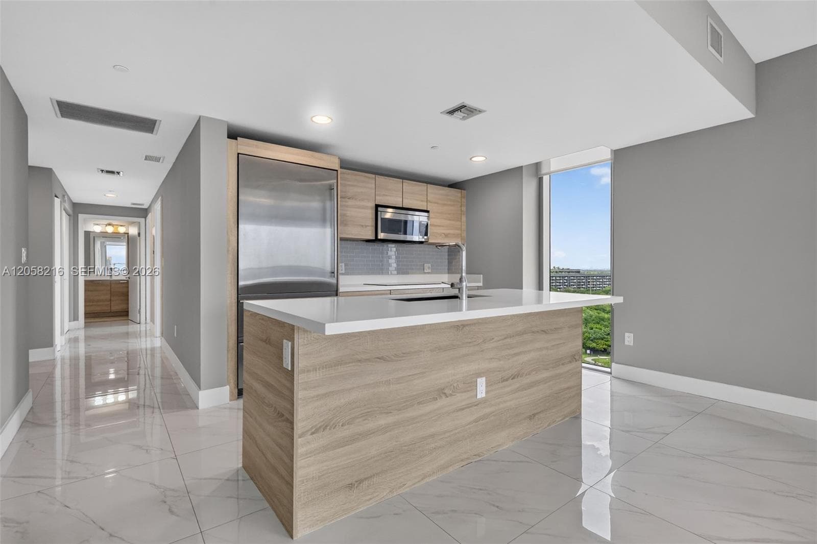 16385 Biscayne Blvd # 1215, North Miami Beach, FL 33160 — zdjęcie 5