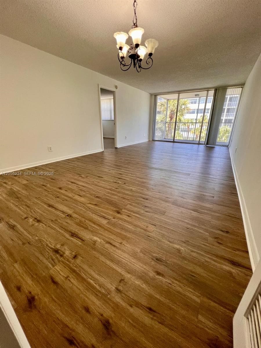 700 NW 214th St # 411, Miami Gardens, FL 33169